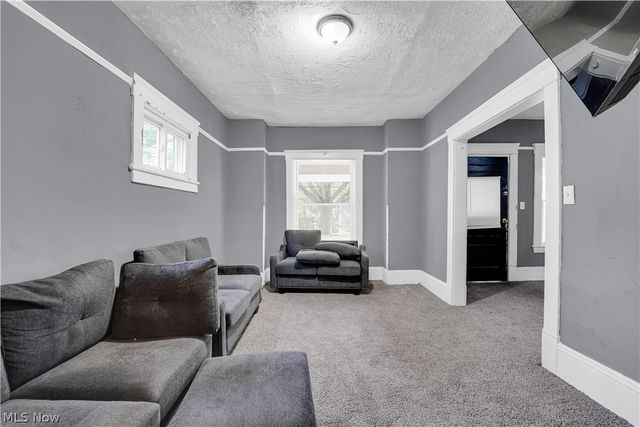 10835 Hampden Avenue, Cleveland, OH 44108