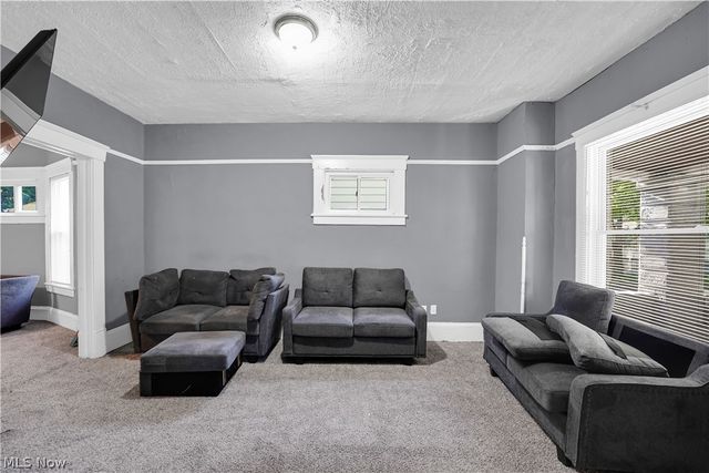 10835 Hampden Avenue, Cleveland, OH 44108