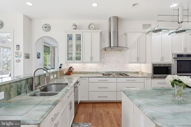 10708 LOCKLAND RD, Rockville, MD 20854