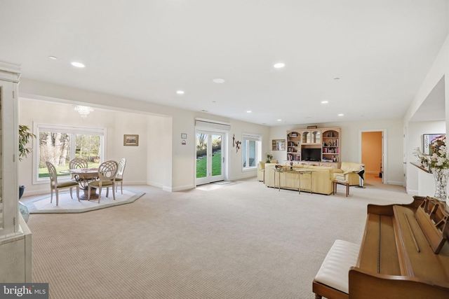 10708 LOCKLAND RD, Rockville, MD 20854