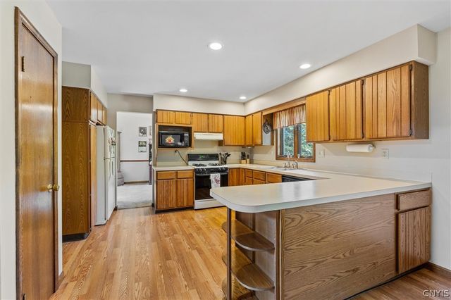 4243 Young Road, Onondaga, NY 13215