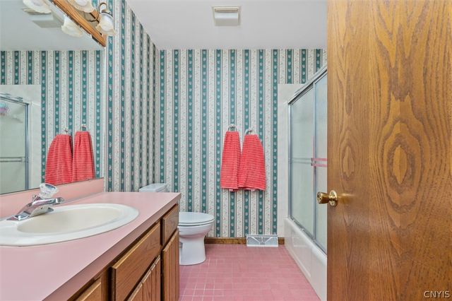4243 Young Road, Onondaga, NY 13215