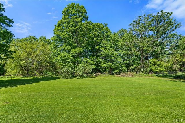 4243 Young Road, Onondaga, NY 13215