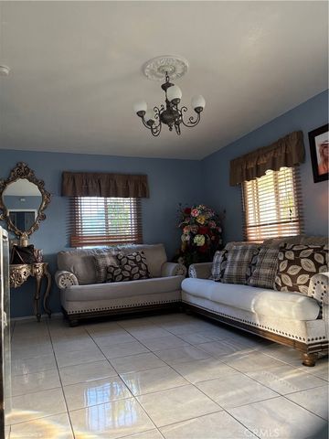 10870 Sampson, Lynwood, CA 90262