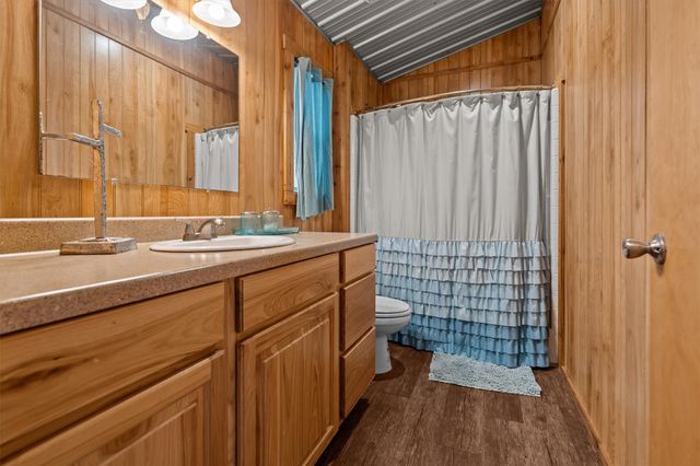 5519 County Road 327, Buffalo, TX 75831