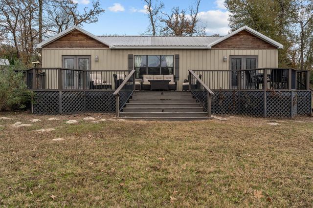 5519 County Road 327, Buffalo, TX 75831