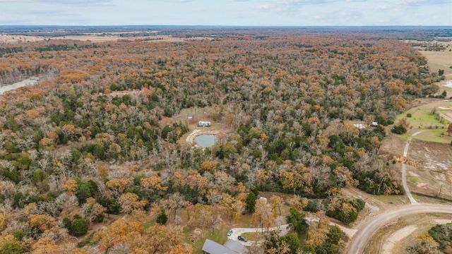 5519 County Road 327, Buffalo, TX 75831