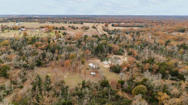 5519 County Road 327, Buffalo, TX 75831