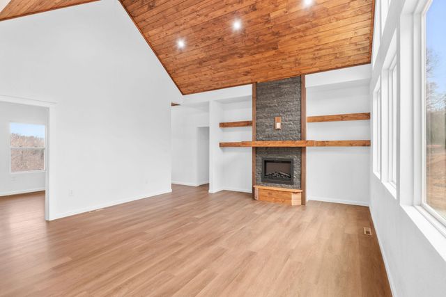 1029 Hanging Branch Ridge, Cape Fair, MO 65624