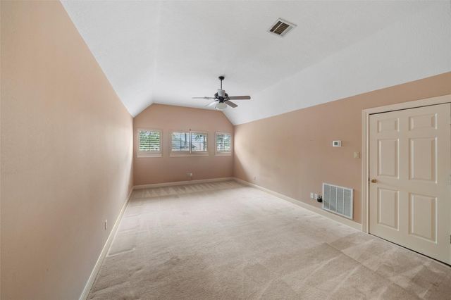10 Cordova Court, Montgomery, TX 77356