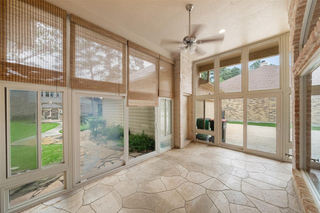 10 Cordova Court, Montgomery, TX 77356