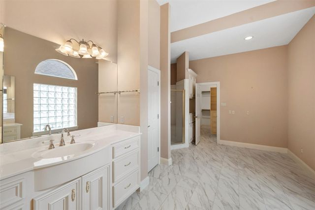 10 Cordova Court, Montgomery, TX 77356