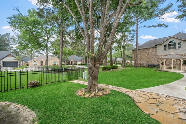 10 Cordova Court, Montgomery, TX 77356