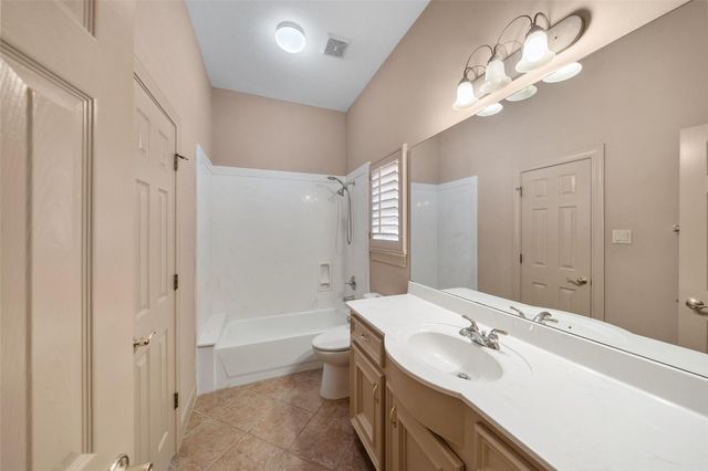 10 Cordova Court, Montgomery, TX 77356
