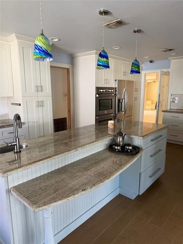 1220 SW 103rd Ct, Miami, FL 33174