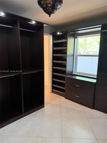 1220 SW 103rd Ct, Miami, FL 33174