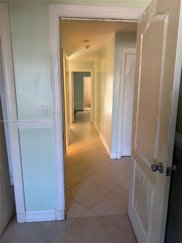 1220 SW 103rd Ct, Miami, FL 33174