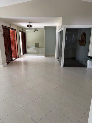 1220 SW 103rd Ct, Miami, FL 33174