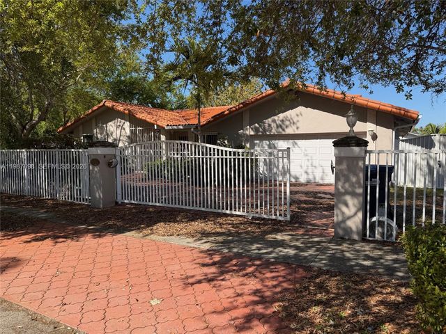 1220 SW 103rd Ct, Miami, FL 33174