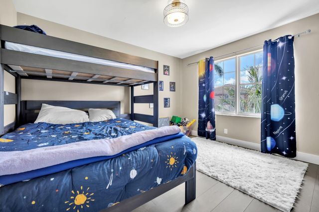 1231 Hayes Street, Hollywood, FL 33019