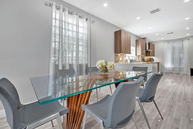 1231 Hayes Street, Hollywood, FL 33019