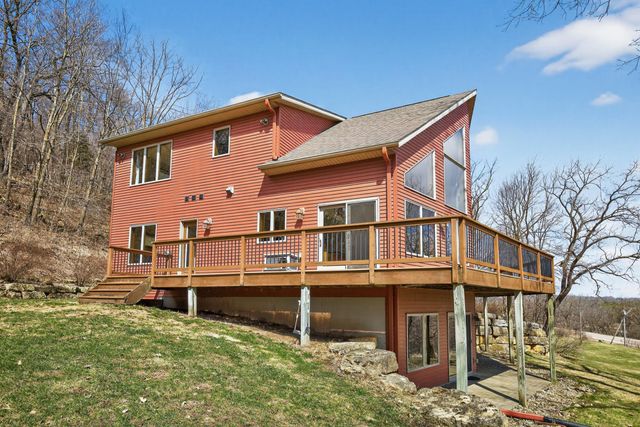 59261 County Road 7, Zumbro Falls, MN 55991