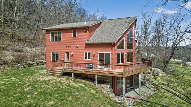 59261 County Road 7, Zumbro Falls, MN 55991