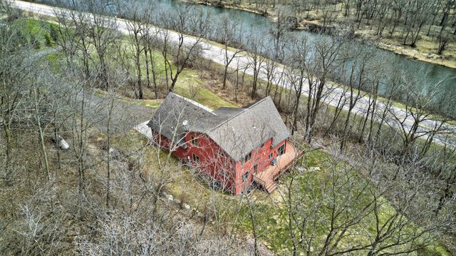 59261 County Road 7, Zumbro Falls, MN 55991