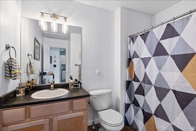 1049 ALLINGTON DR, North Salt Lake, UT 84054