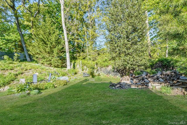 42 Shady Lane, Huntington, NY 11743