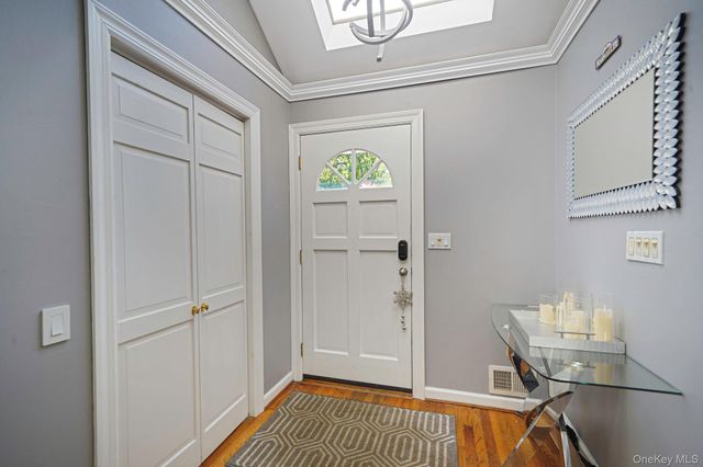 42 Shady Lane, Huntington, NY 11743