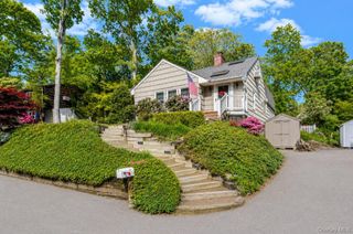 42 Shady Lane, Huntington, NY 11743