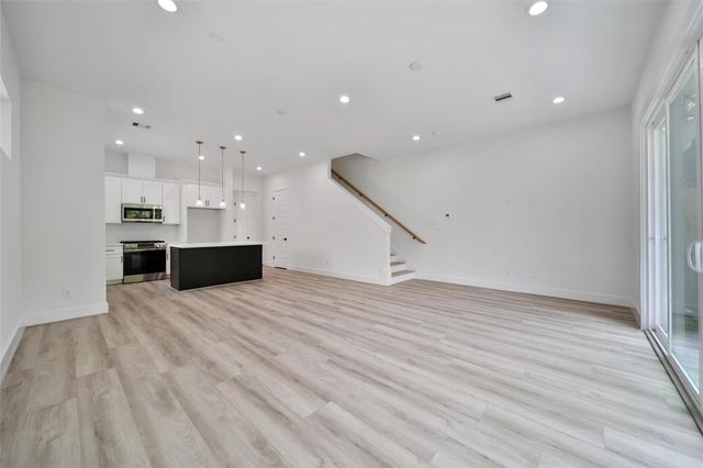 7014 Saint Augustine Street, Houston, TX 77021