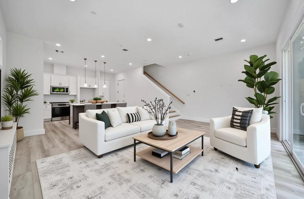 7014 Saint Augustine Street, Houston, TX 77021