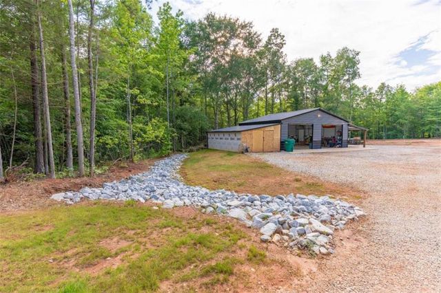 54 Davis Carter Road, Monticello, GA 31064
