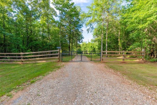 54 Davis Carter Road, Monticello, GA 31064