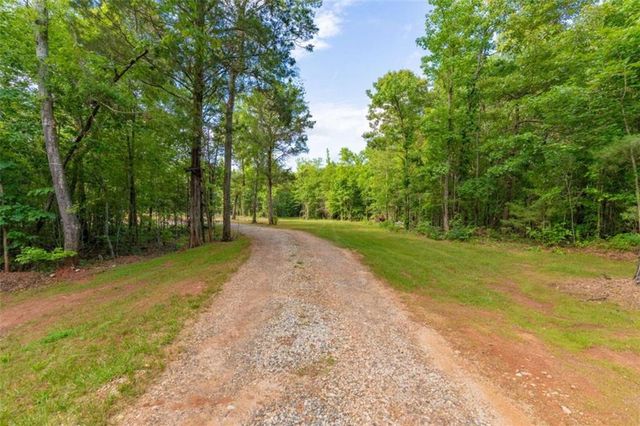 54 Davis Carter Road, Monticello, GA 31064