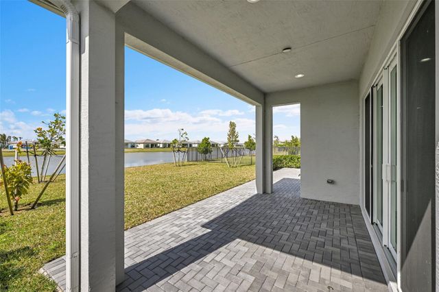 5459 Liberty Lane, Loxahatchee, FL 33470