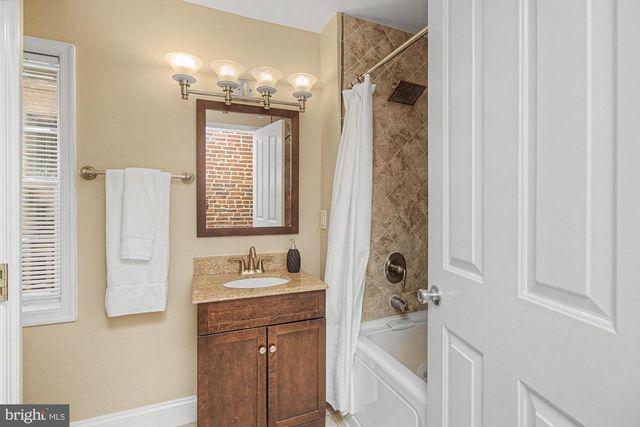 917 S ELLWOOD AVE, Baltimore, MD 21224