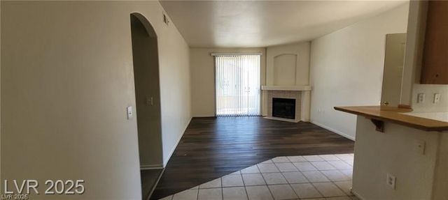 75 North Valle Verde Drive 2121, Henderson, NV 89074