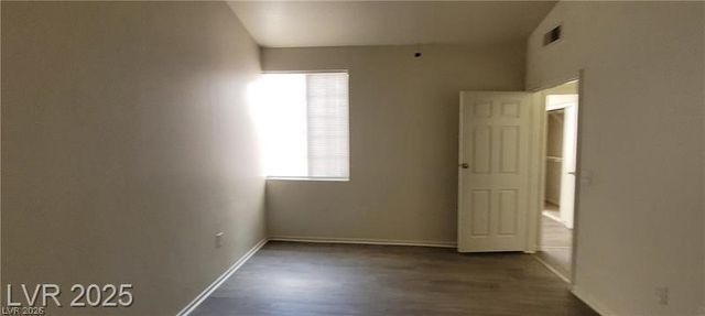 75 North Valle Verde Drive 2121, Henderson, NV 89074