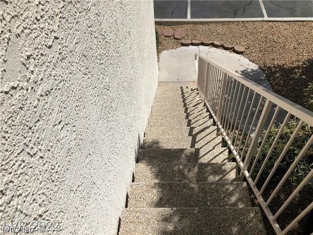 75 North Valle Verde Drive 2121, Henderson, NV 89074