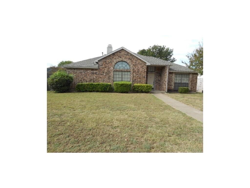 134 Wildwood Drive, Desoto, TX 75115