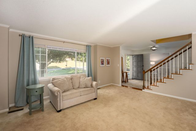 8706 Arbutus Drive, Hixson, TN 37343