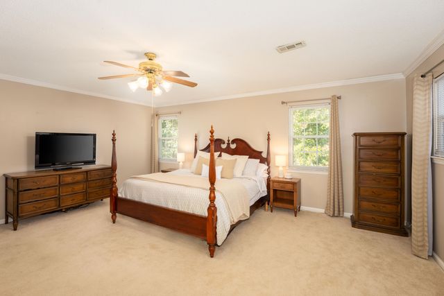 8706 Arbutus Drive, Hixson, TN 37343