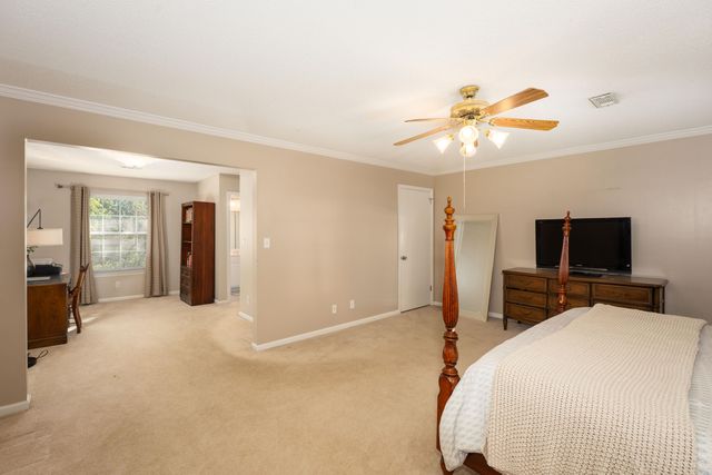 8706 Arbutus Drive, Hixson, TN 37343