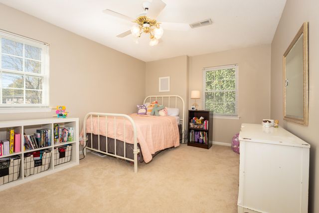 8706 Arbutus Drive, Hixson, TN 37343