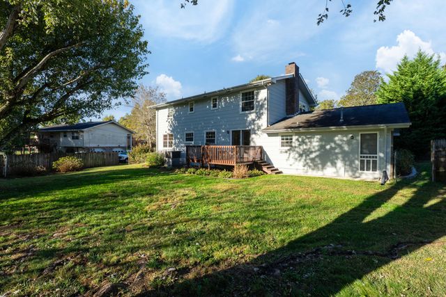 8706 Arbutus Drive, Hixson, TN 37343