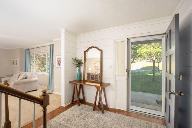 8706 Arbutus Drive, Hixson, TN 37343