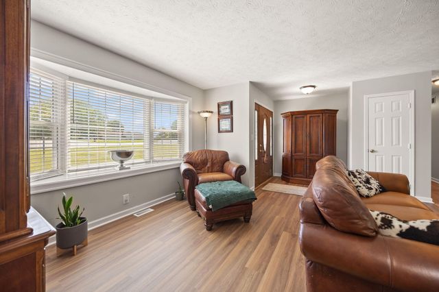 105 Jolomic Lane, Georgetown, KY 40324